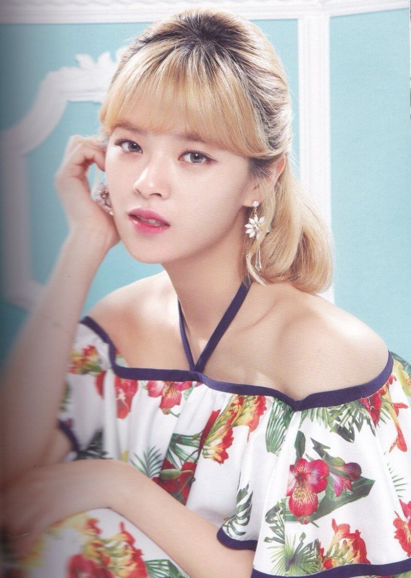 TWICE JEONGYEON