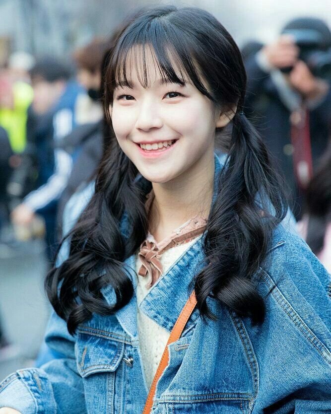 프로미스나인 백지헌