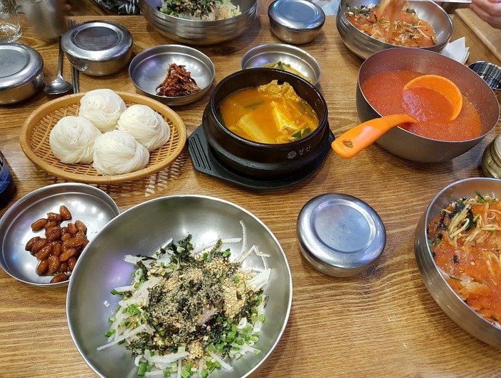 하루에 2천명 방문한다는 포항 물회 맛집 수준