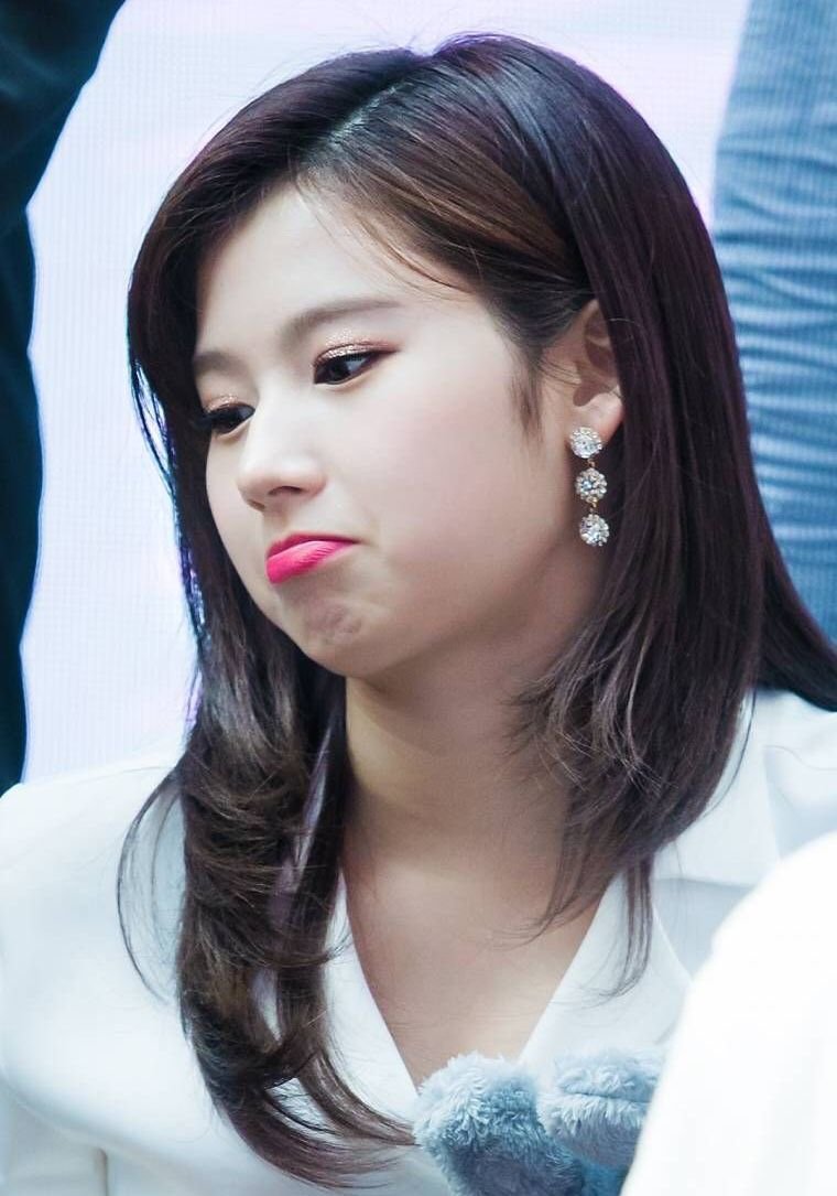 TWICE SANA